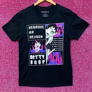 Betty Boop Heroine Of Hearts Graphic Design T-Shirt Medium